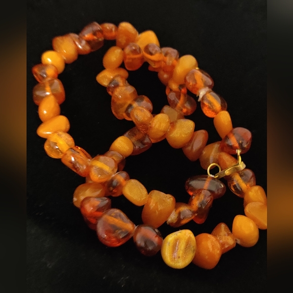 Genuine Soviet Baltic Amber Necklace - Picture 1 of 11